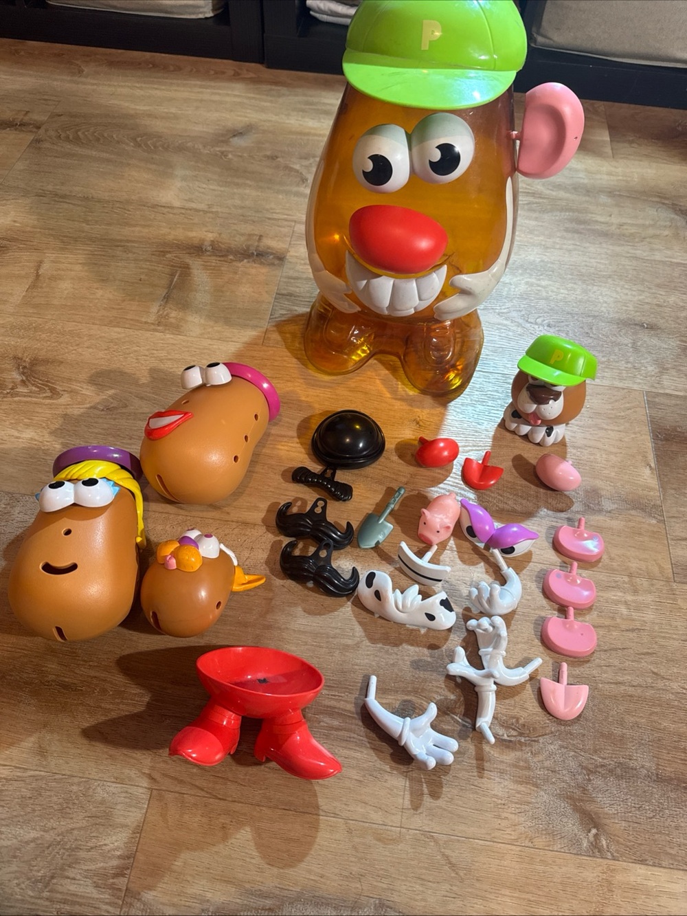 2002 Hasbro Mr. Potato Head Super Storage Case w/ Pieces Potato Pets *Complete?